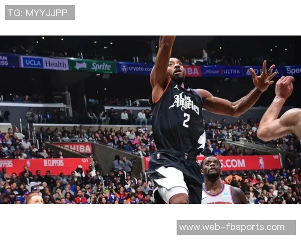 小琼斯与哈登小卡祖巴茨联手展现惊人净效率值得首发机会