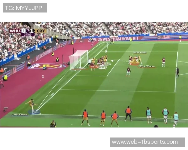 水晶宫借鉴曼联角球战术险些得手皮诺推射击中立柱遗憾错失良机